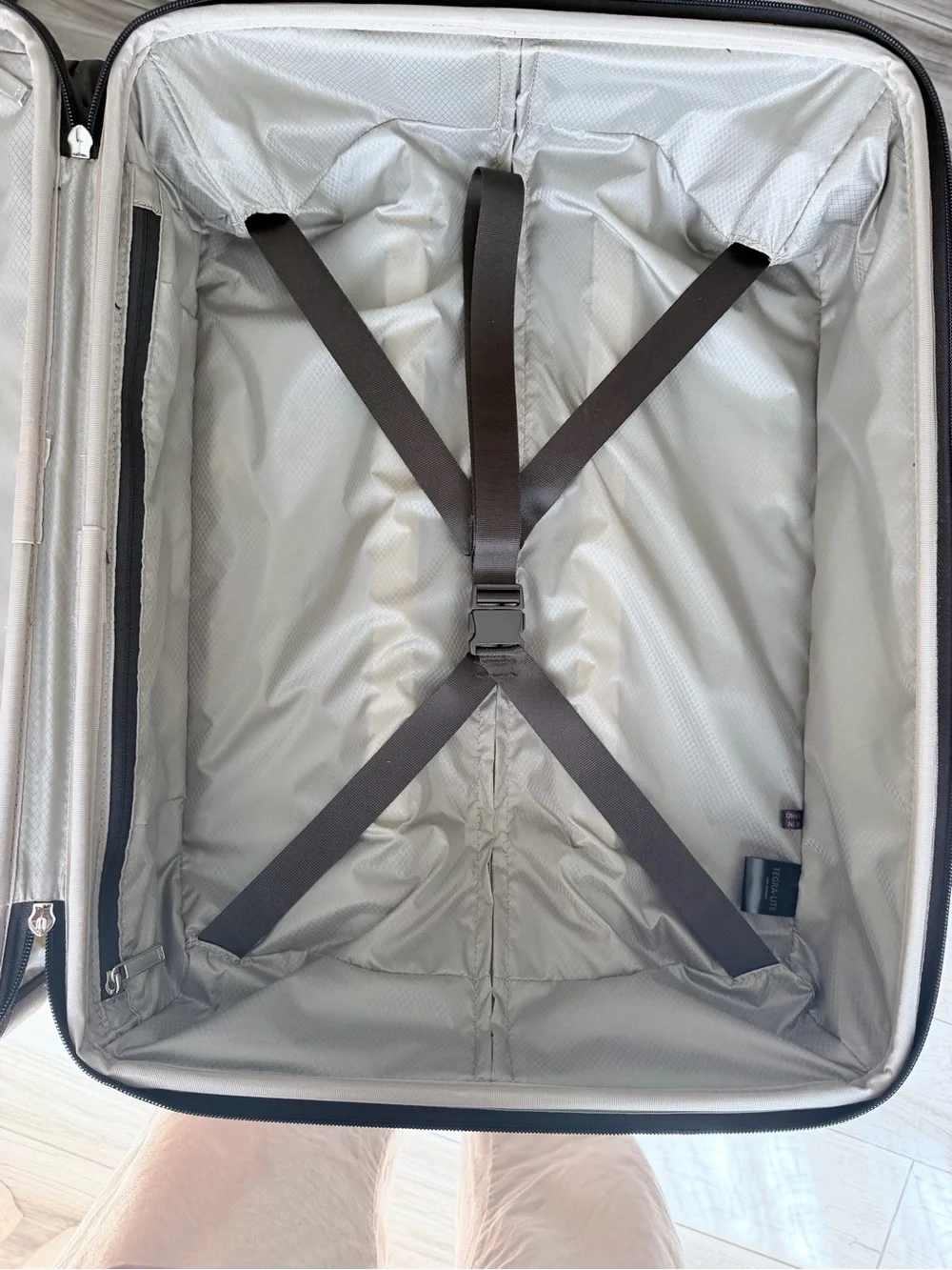 Tumi like new